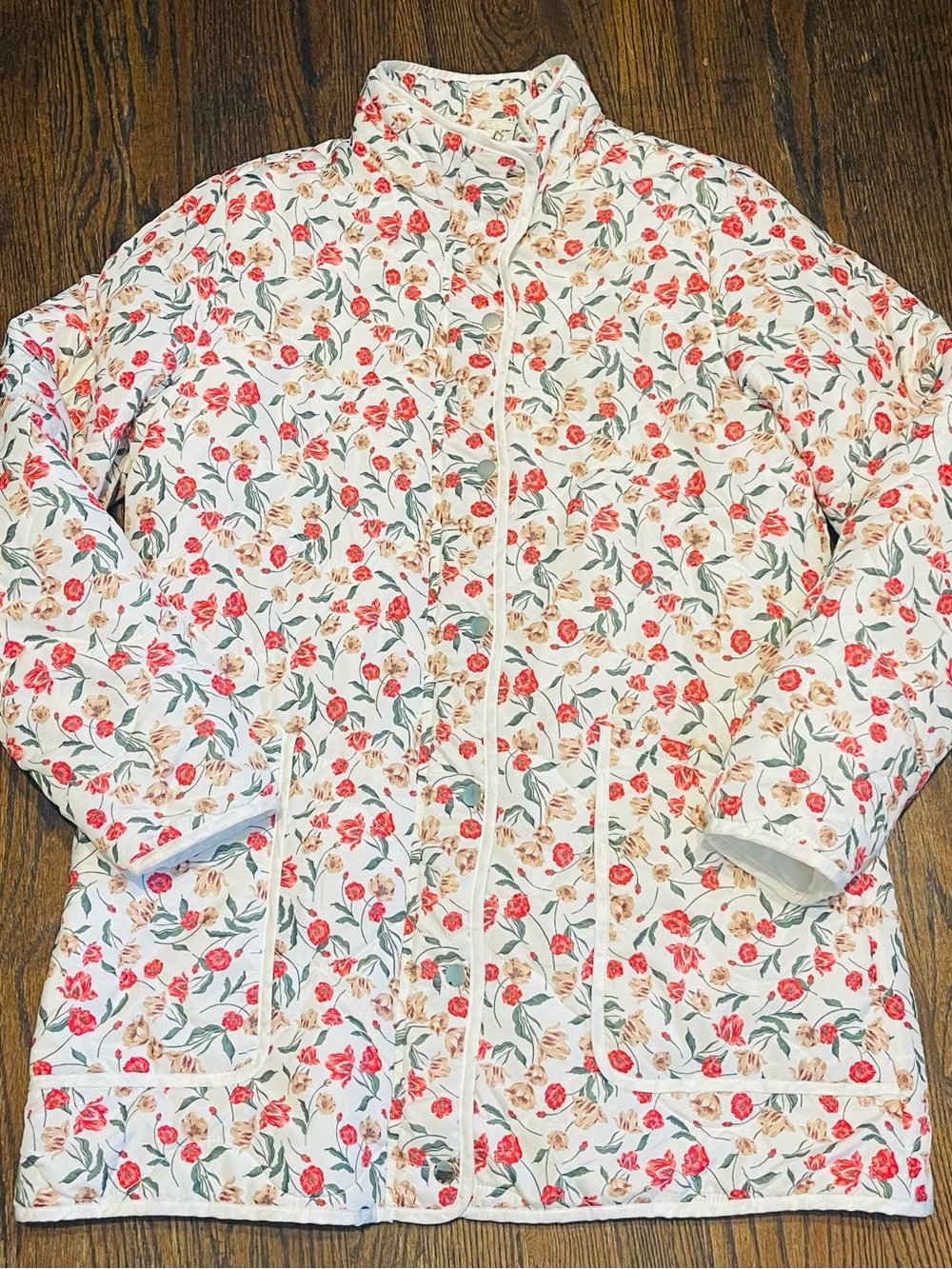 Draper James Cream Quilted Floral Utility Jacket with Red and Green Print size M - Picture 7 of 11